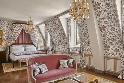 2-Bedroom Madame de Staël Suite
