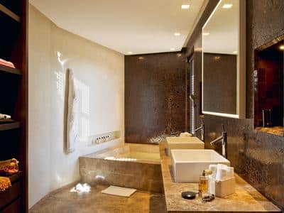 2-Bedroom Family Suite
