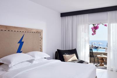 Guest room