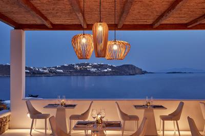 Seltz Champagne Bar Restaurant