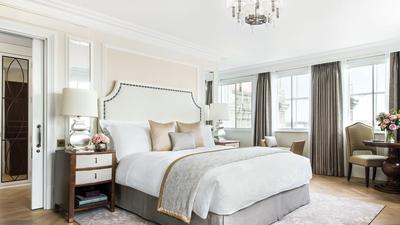 Club Executive Room