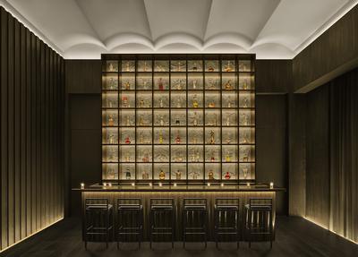 Gold Bar at EDITION