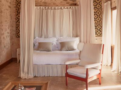 Cape Suite