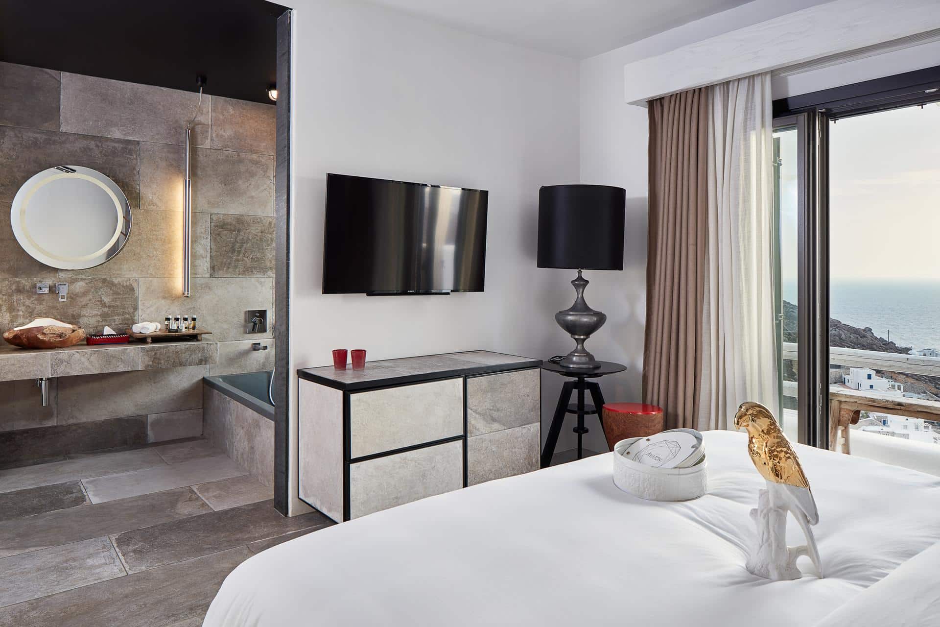Grand Mystique Suite - Outdoor Jacuzzi