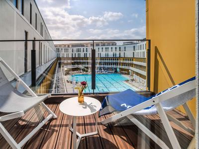 Pool Suite Balcony