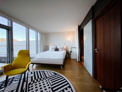 Executive Room