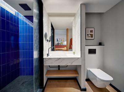 Deluxe Twin Beds City View