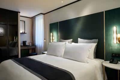 Guest Room, King