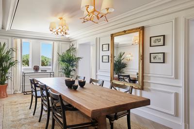 Prestige Suite