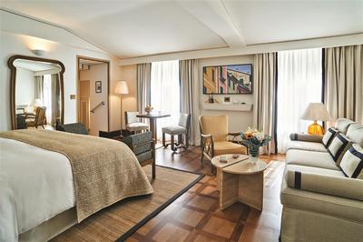 Junior Suite Village View