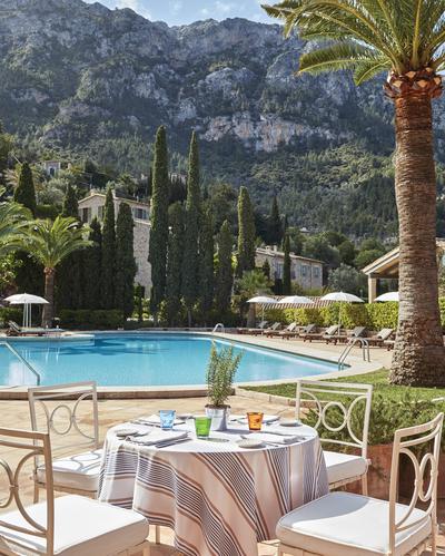 Pool Restaurant
