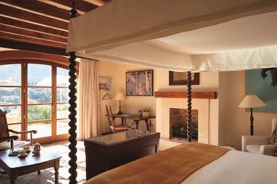 Deluxe Junior Suite