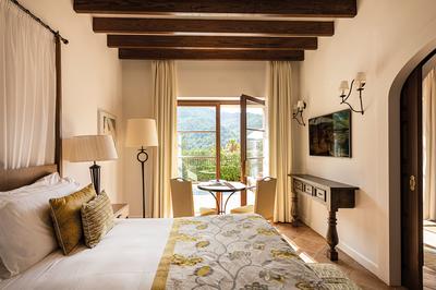 Exclusive Suite