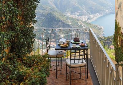 Deluxe Sea View Room with Balcony