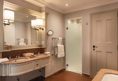 Deluxe Suite Historic Building - Donatello