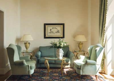 Villa Flora Family Room