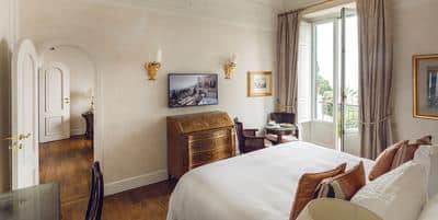 Deluxe Sea View Suite with Balcony or Terrace