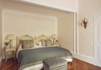 Villa Flora Family Room