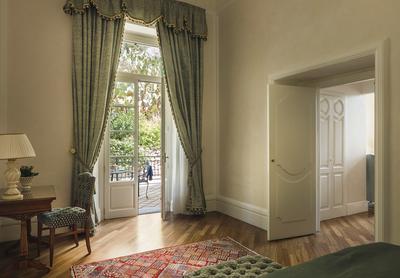 Villa Flora Family Room
