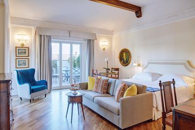 Deluxe Junior Suite