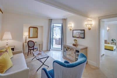 Exclusive Suite