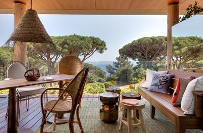 Deluxe Sea View Suite