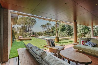 The Gigaro Pool Suite