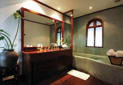 Mountain & Pool View Junior Suite
