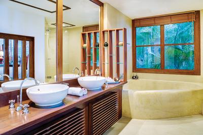One Bedroom Oceanfront Pool Residence