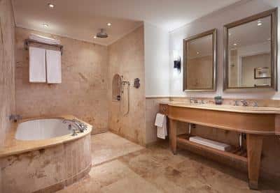 1-Bedroom Ocean Suite