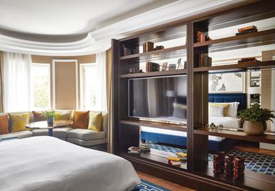 Park View Corner Suite