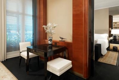 Bristol Suite 1 Bedroom Larger Suite, 1 King