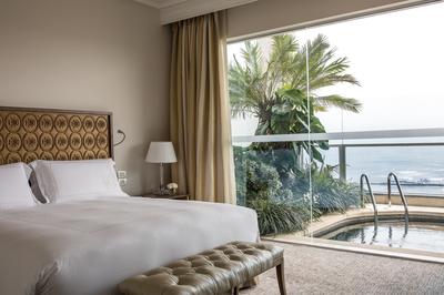 Presidential Pool Suite