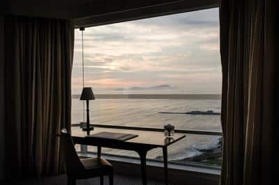 Presidential Pool Suite
