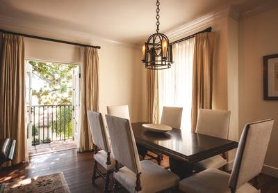 Oak Tree Suite