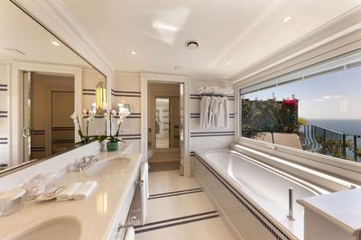Premier Room
