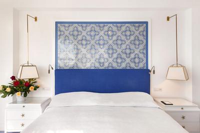 Signature Room