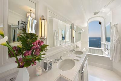 Signature Room