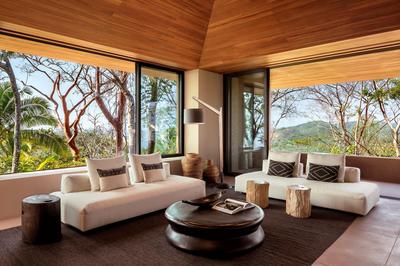 Seven-Bedroom Private Villa