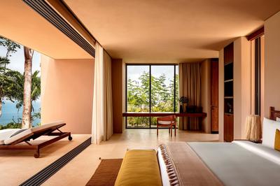 Eight-Bedroom Private Villa
