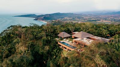 Seven-Bedroom Private Villa
