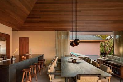 Ten-Bedroom Private Villa