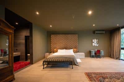 Townhouse Labyrinth Suite