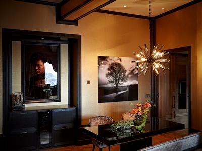 Penthouse Suite