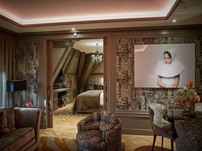Grand Master Suite
