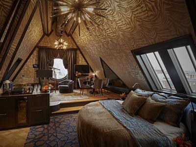 Rooftop Stage Suite