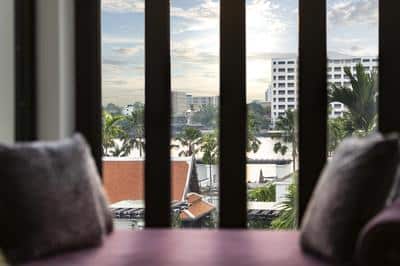 Premier River View Suite