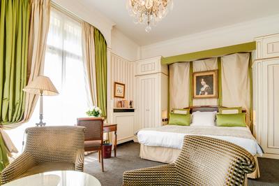 Junior Suite Avenue