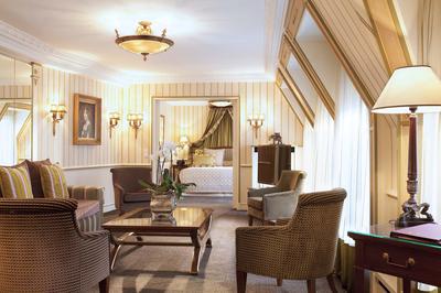 1 Bedroom Josephine Suite