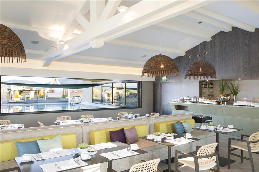 Les Toits Restaurant